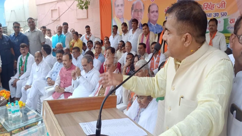 Kundarki By Election: BJP candidate Ramveer Singh arrived nomination, minister and state president were presen