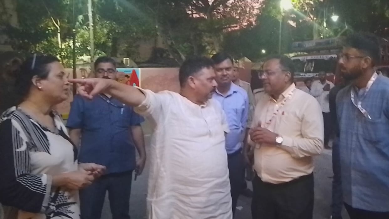 Doctor Sampurnanand name matter in varanasi Minister of State got angry anger of Smart City officers