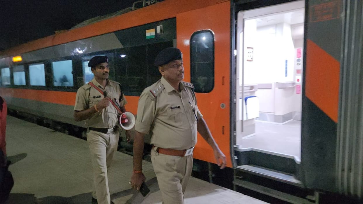 Passengers arrived by Vande Bharat train before the festival