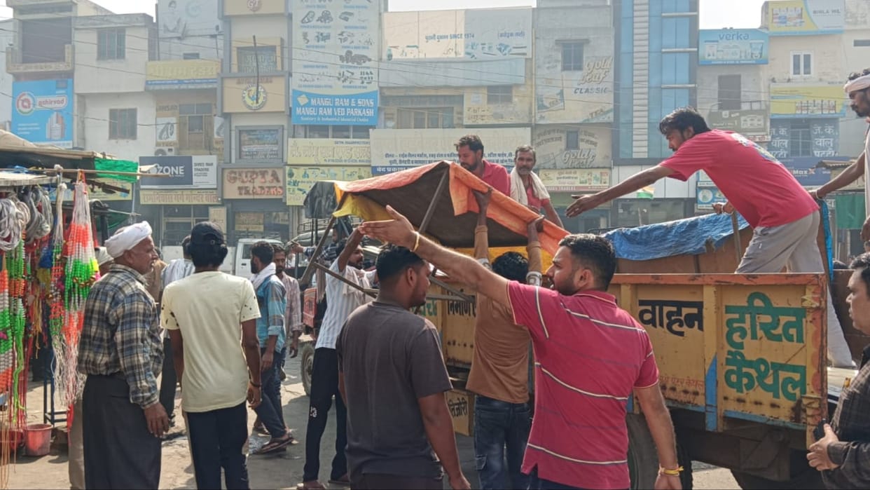 Kaithal: Action against encroachers, goods confiscated