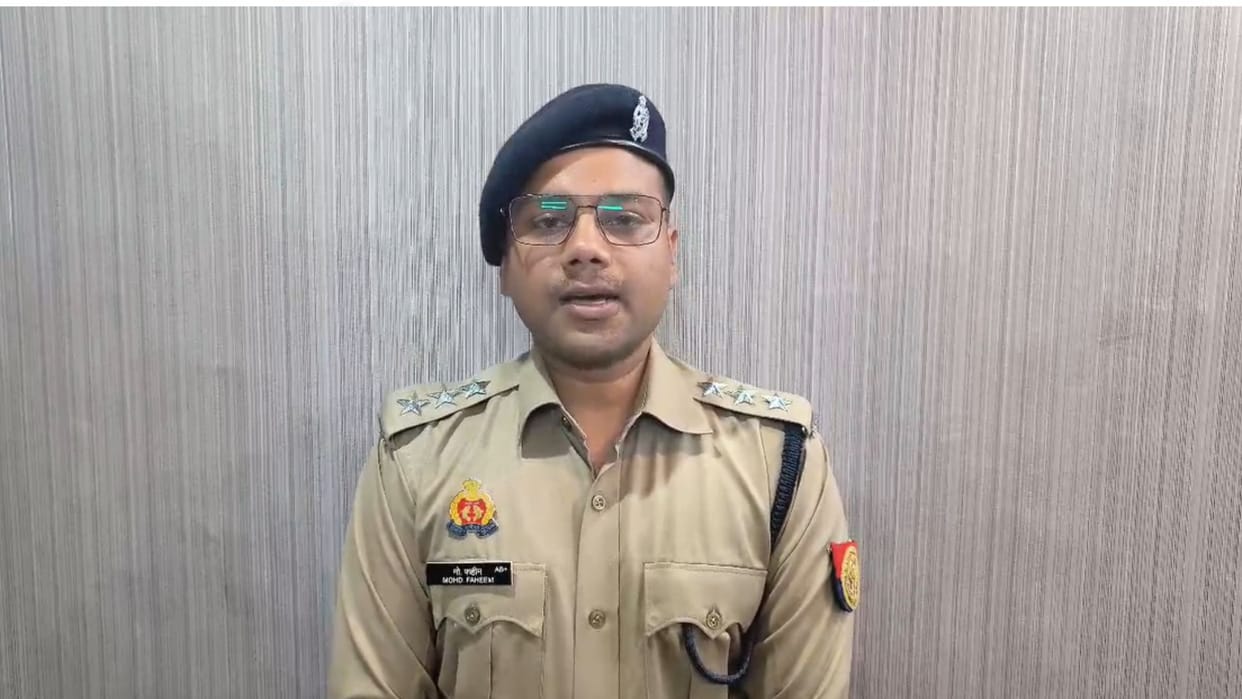 Police operation Gauvansh, police caught two trucks, drivers absconded, search continues