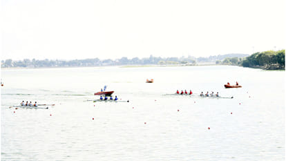 CM Yogi rewarded the winners at the conclusion of rowing competition in Gorakhpur.