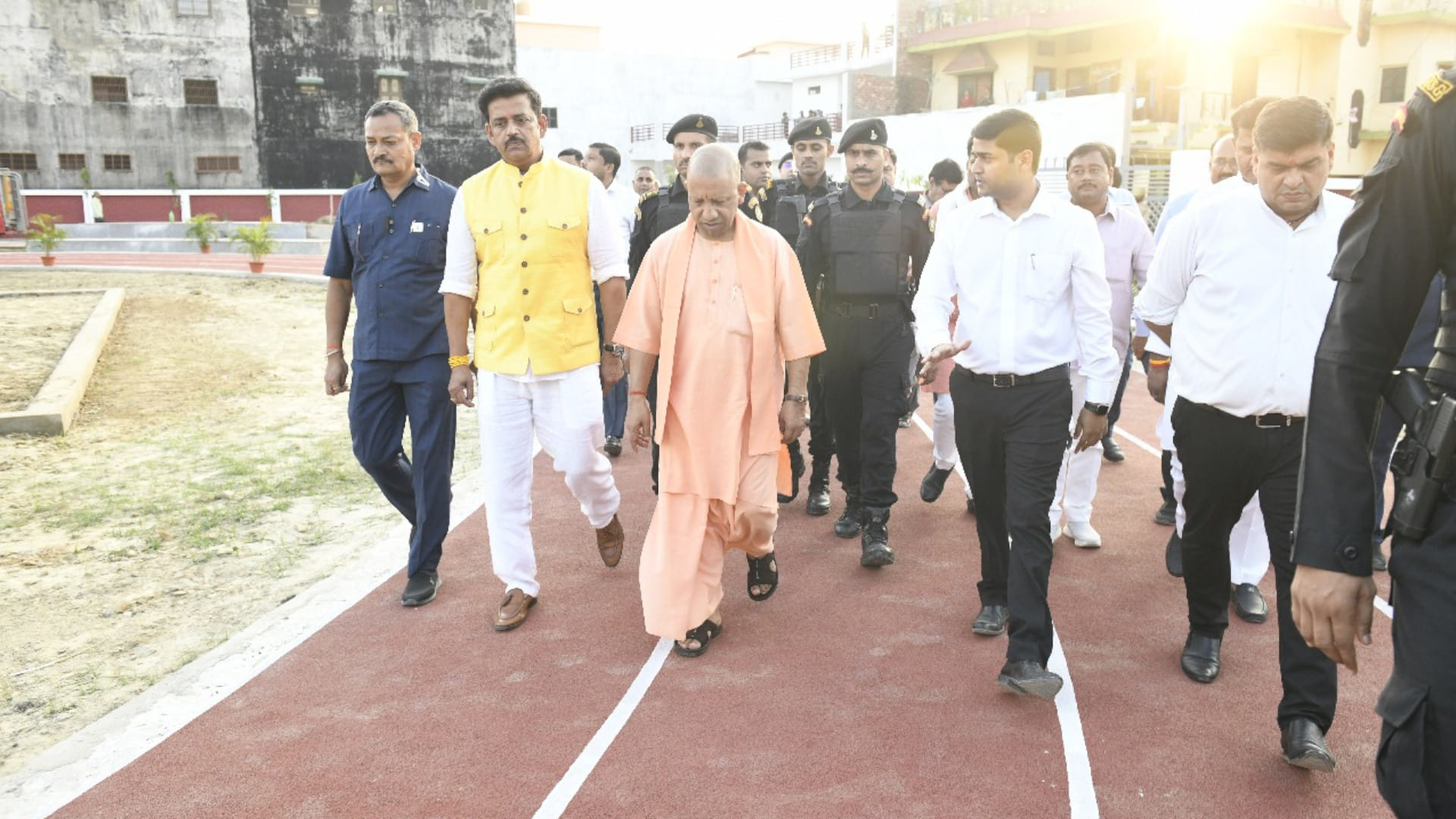 Chief Minister inspected the mini sports complex under construction in Gorakhpur.