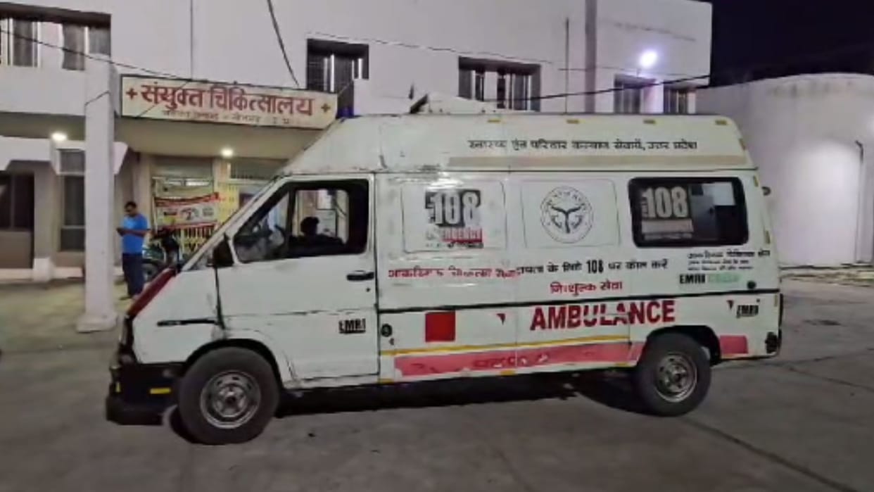Three people died in Sonbhadra Car-bike collided seven people injured accidents chaos the family members