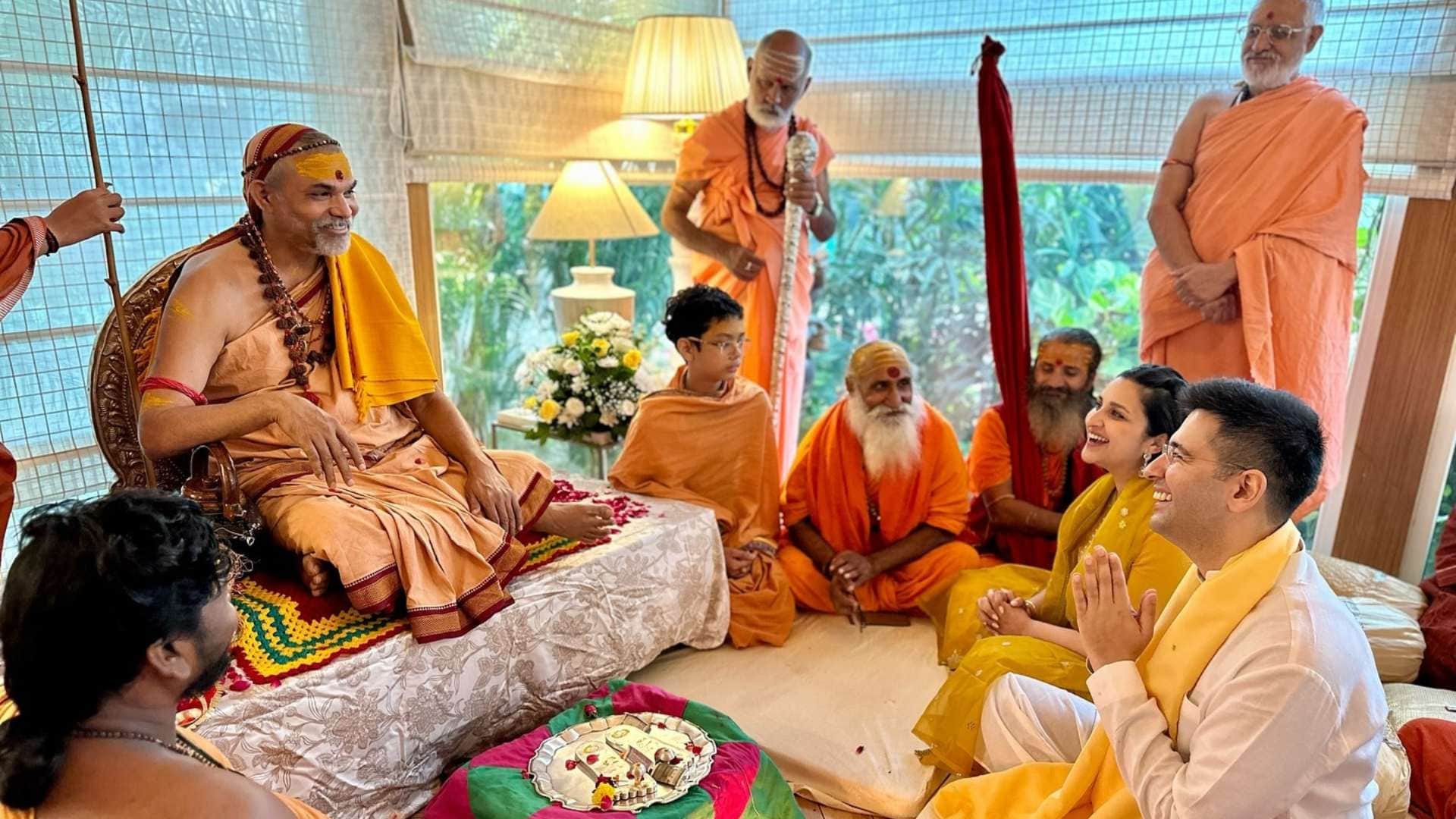 Jagadguru Shankaracharya arrived at Parineeti Chopra in laws house husband Raghav Chadha paid obeisance