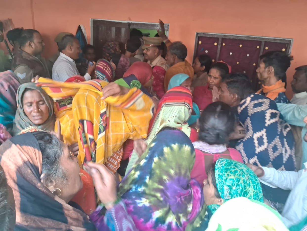 UP: Married woman dies under suspicious circumstances, family says- in-laws have murdered daughter by hanging