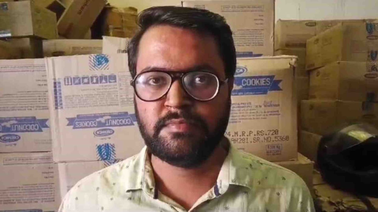 Alwar News: Masked miscreants robbed a businessman's shop at knifepoint