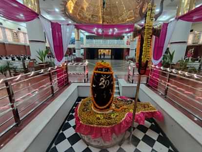 Govardhan Puja 2024: पांच हजार घरों से आएगा भोग, भरे जा रहे डिजिटल फॉर्म; इन मंदिरों में लगेगा छप्पन भोग Govardhan Puja 2024 Bhog come from five thousand houses digital forms filled