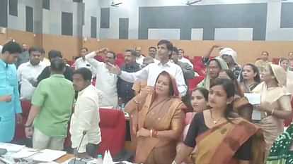 Councillors create ruckus in corporation meeting in Jhansi