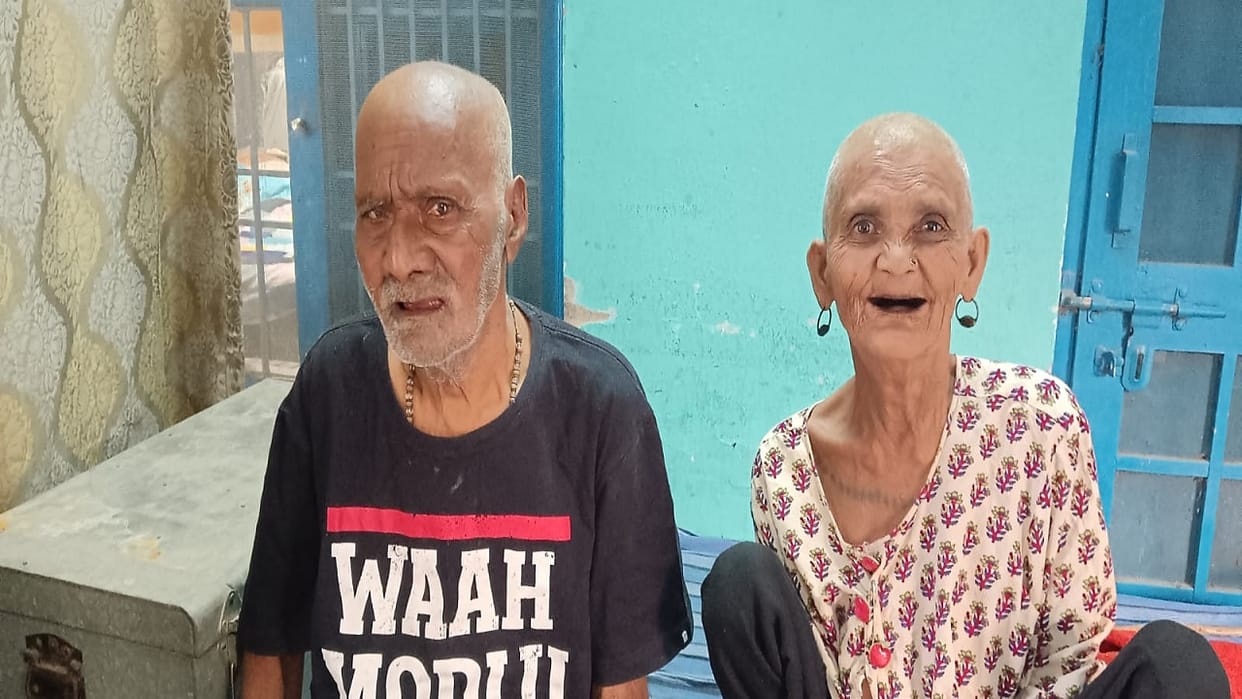 Laturi and Phoolvati will celebrate Diwali in old age home in Bareilly