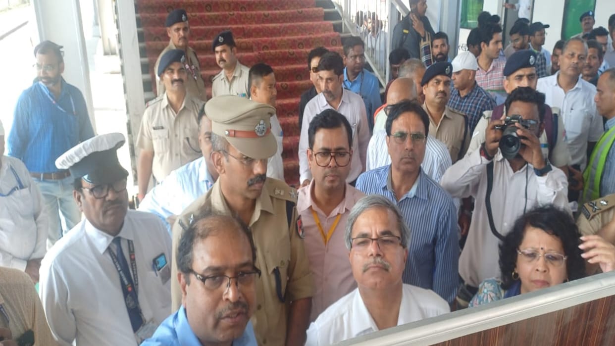 Chairman of Railway Board inspected, said - Railways is fully prepared for Mahakumbh.