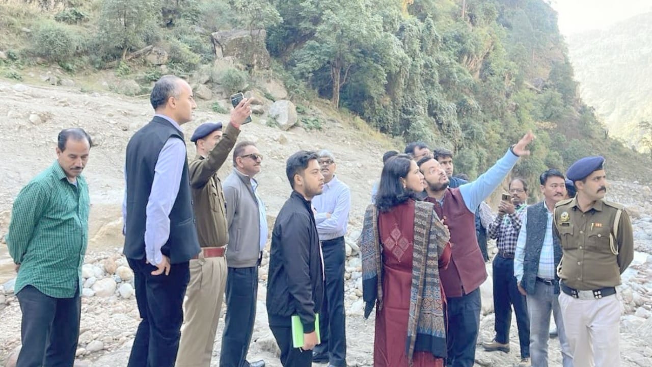 The central team reached Samej village and took stock of the damage; the village was washed away in the flood