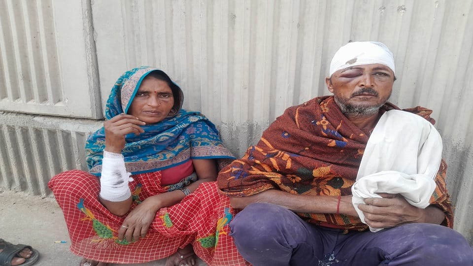 Fighting broke out between two parties, three  injured
