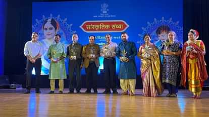 Bihar: Cultural program in Patna classical music singer Rajneesh Kumar Bharatnatyam dancer Dr. N.Vijayalakshmi