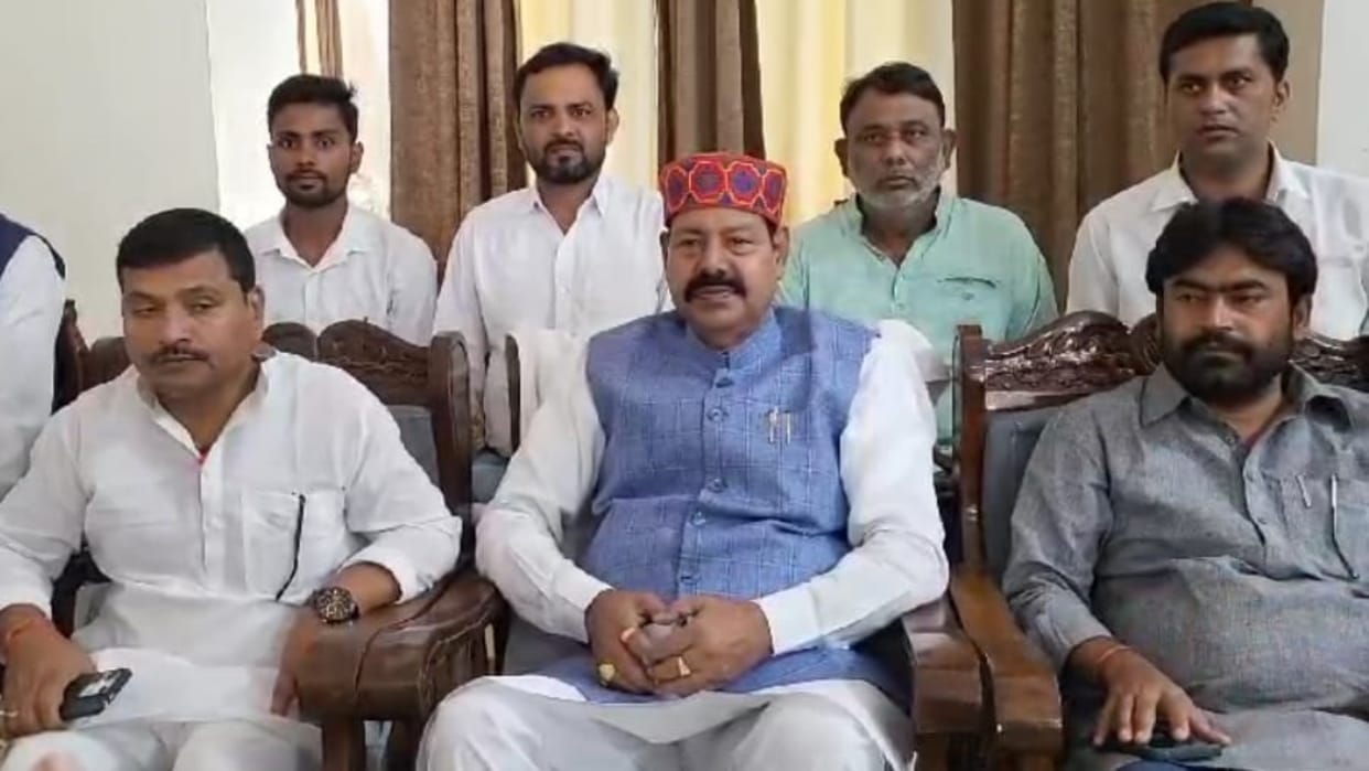 Bihar News: Bhai Virendra called Giriraj Singh Giddharaj Singh, says he is spreading hatred in country