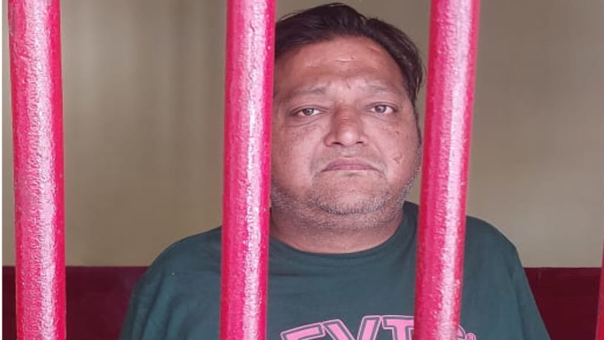 Kingpin selling fake high security number plates across country arrested from Jaipur by kotwali police