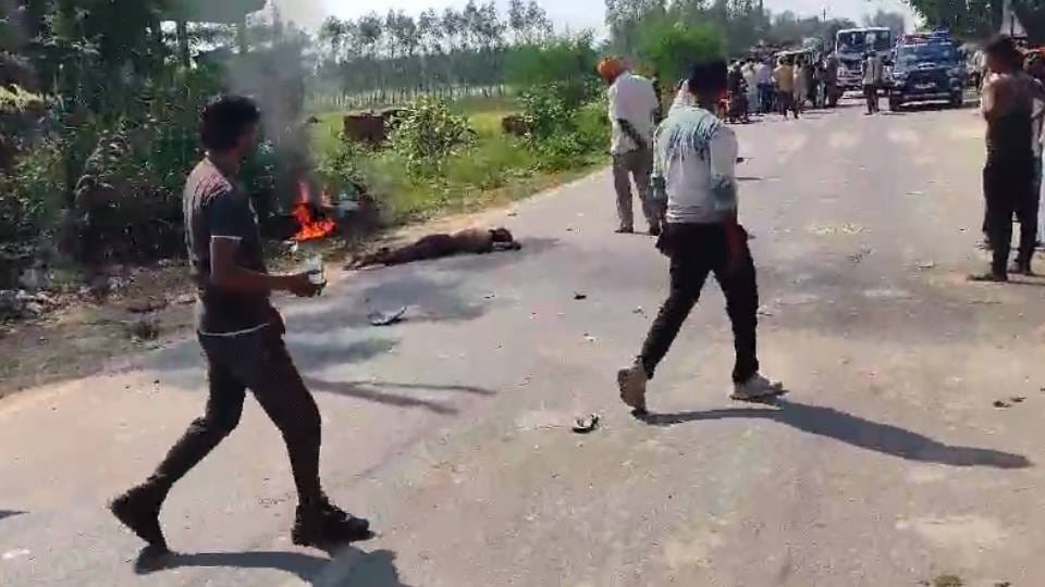 Bolero collided with bike In Balrampur one youth died and other is in critical condition