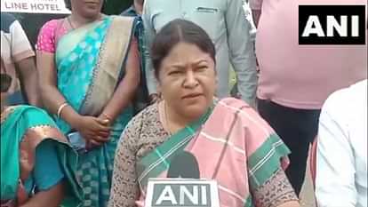 Jharkhand: Sita Soren breaks down over Congress minister's derogatory remarks