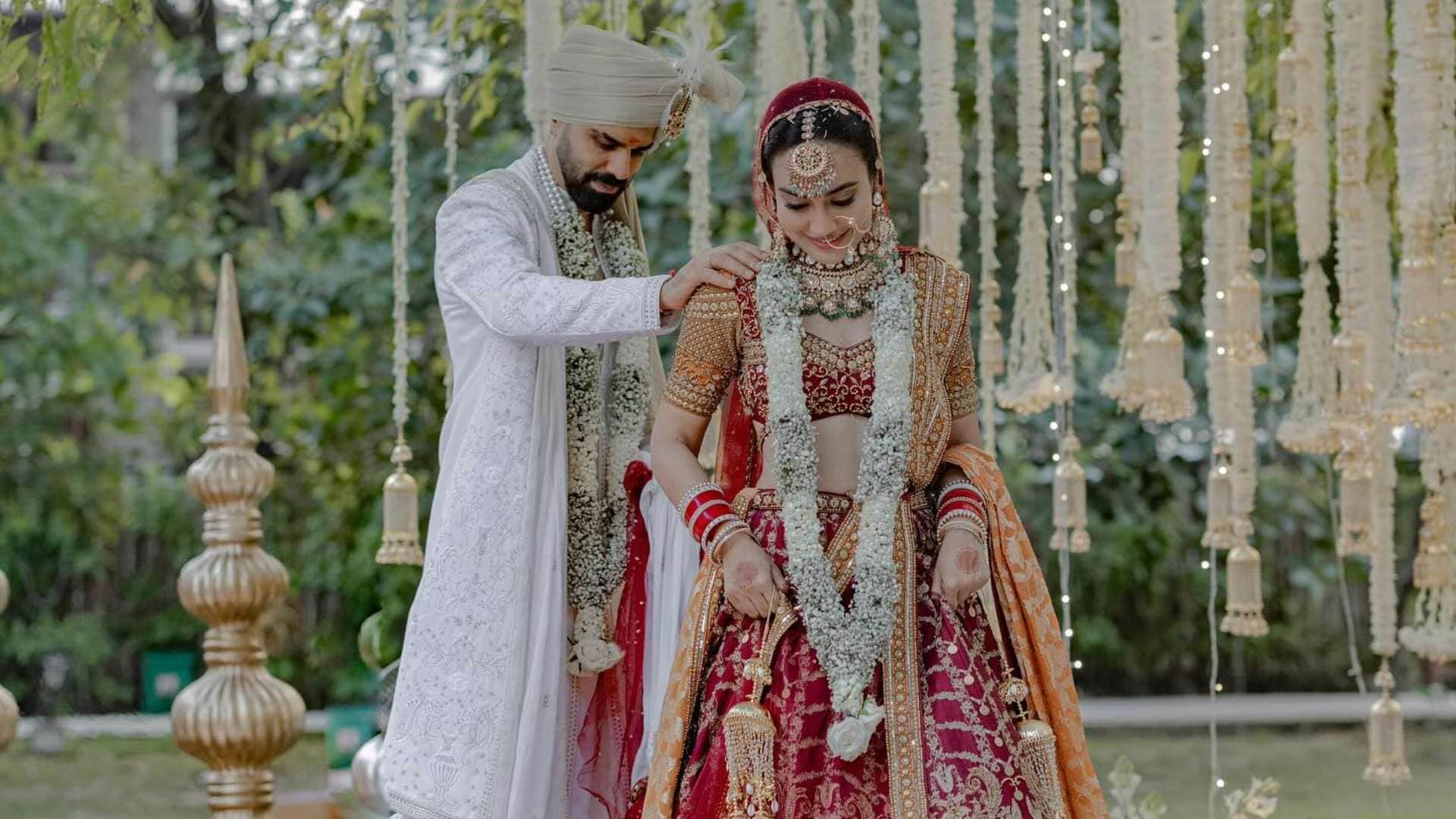 Surbhi Jyoti Sumit Suri Wedding pictures viral on social media couple is officially married now