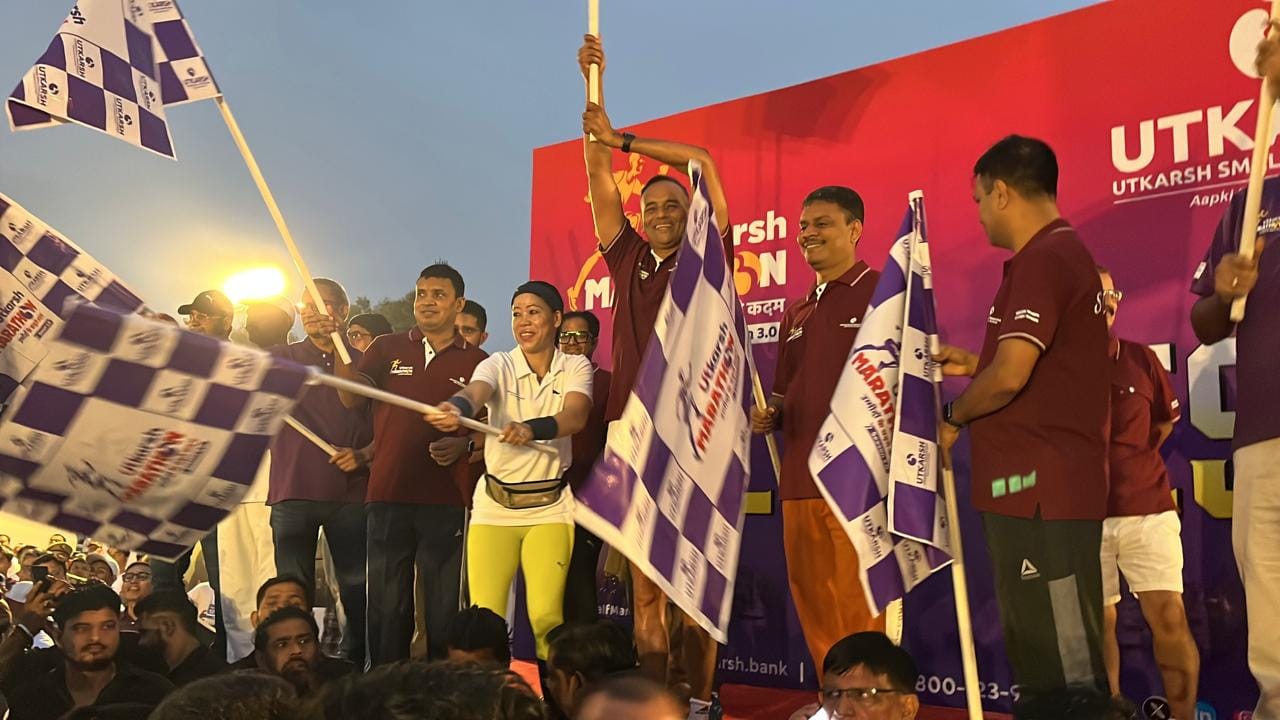 Mary Kom organised marathon rally of Utkarsh Marathon Season from Sampurnanand Sanskrit University