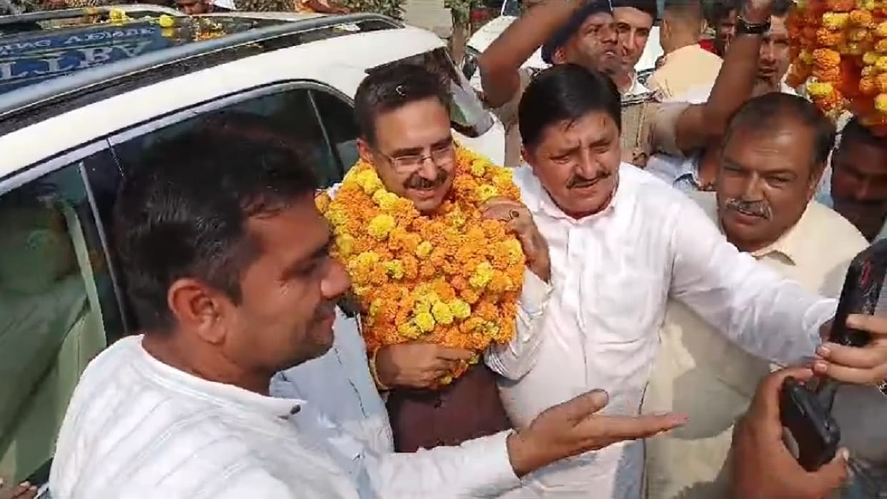 Assembly Speaker Harvinder Kalyan received a grand welcome in Karnal