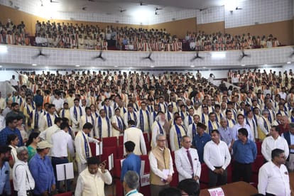 IIT BHU 13th convocation 100 medals and 1954 degrees given to meritorious students