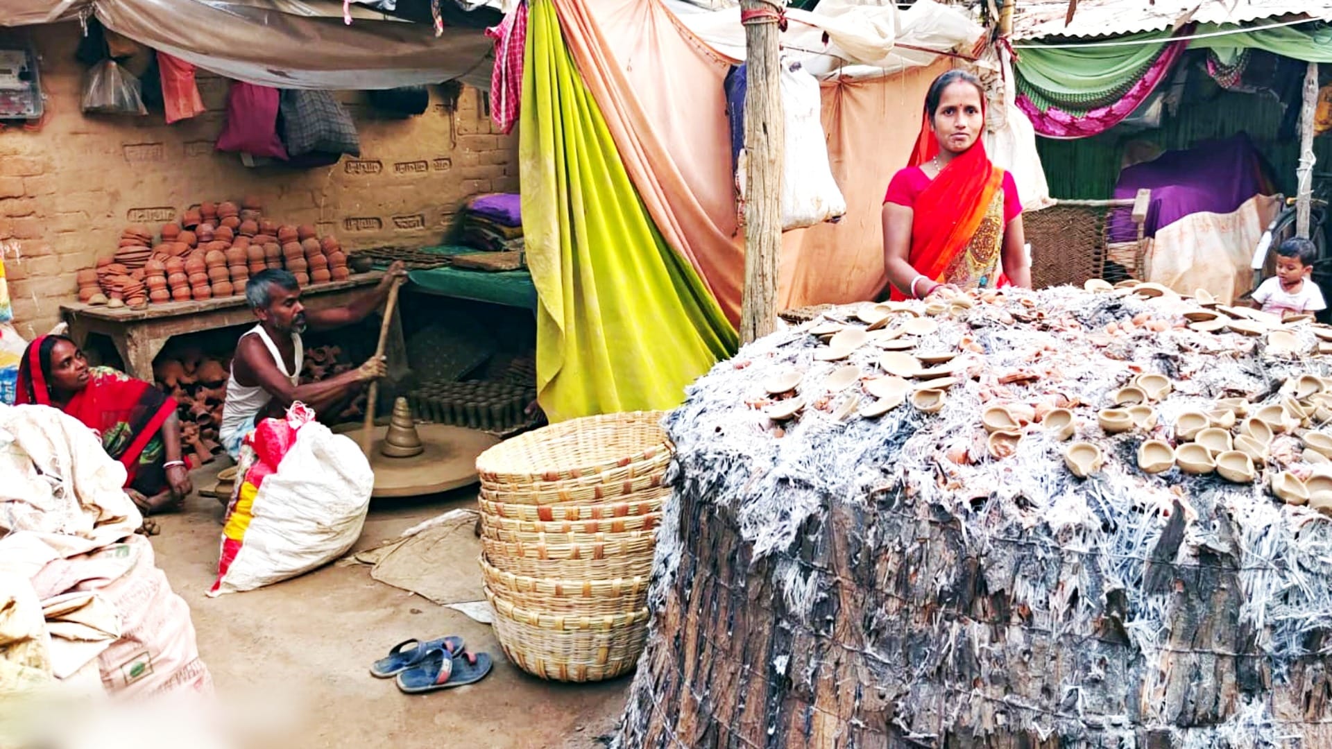 Bihar News: Diwali 2024, potters expect good sales of clay diyas, environment, Sheikhpura news