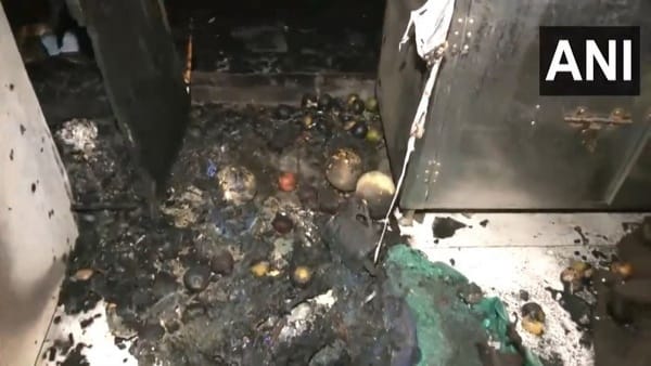 Hyderabad sadar bazar Fire Cracker shop and restaurant fire photos