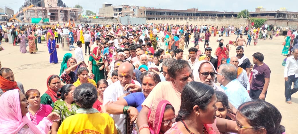 A wave of faith gathered at Kubereshwar Dham in Sehore for the 5-day Diwali