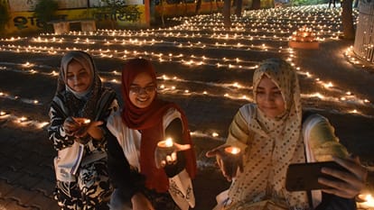 Moradabad illuminated seven and half lakh lamps, amazing view seen in drone show, thousands people participate