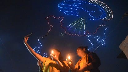 Moradabad illuminated seven and half lakh lamps, amazing view seen in drone show, thousands people participate