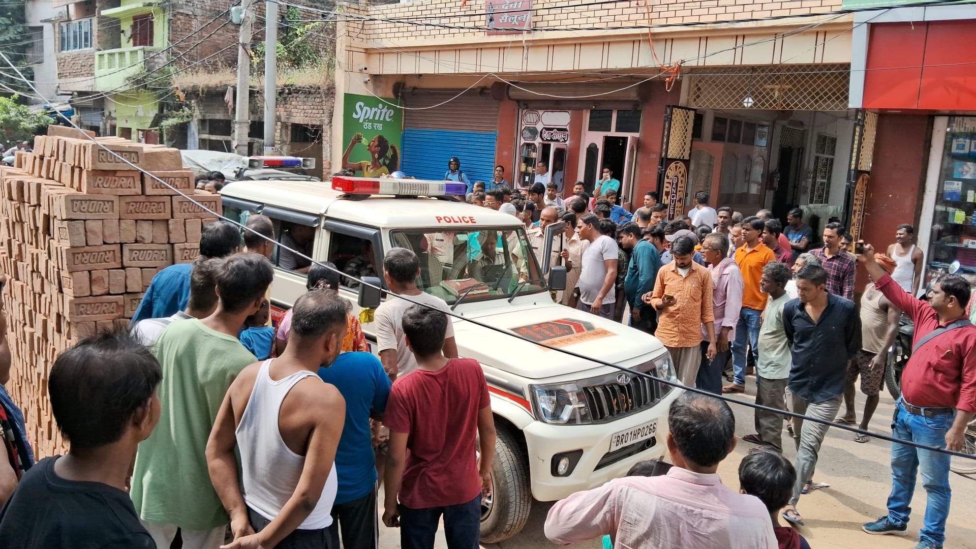 Muzaffarpur: Suspicious death of young man, father-brother accused of burning him alive by pouring kerosene