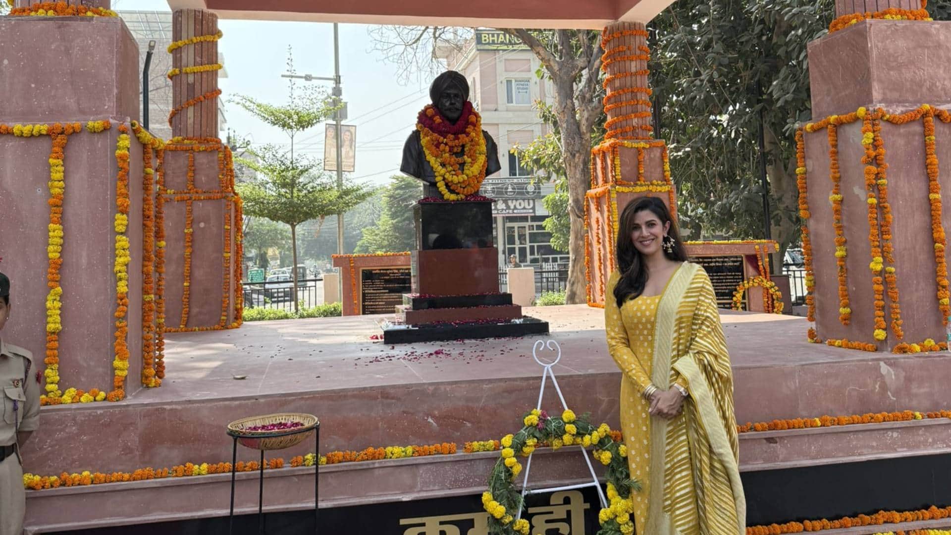 Nimrat Kaur inaugurated a war memorial created dedicated to father on his 72nd Birth Anniversary