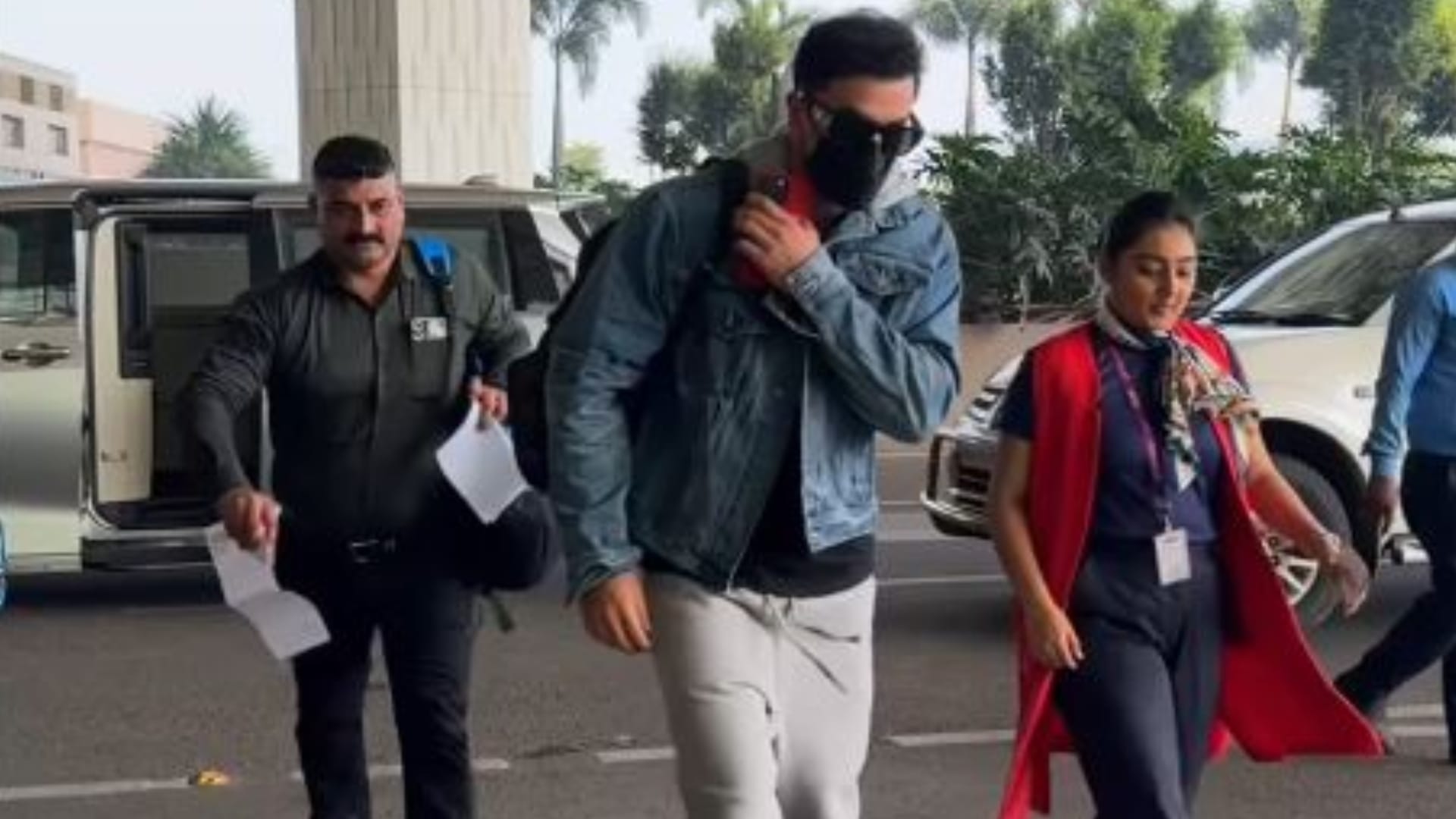 Ranbir Kapoor Vicky Kaushal for Sanjay Leela Bhansali Love and War shoot? Actors airport look as per report