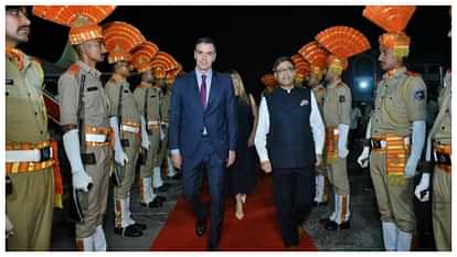 PM Modi Gujarat Visit Updates Spain President Pedro Sanchez arrives in Vadorara meet prime minister