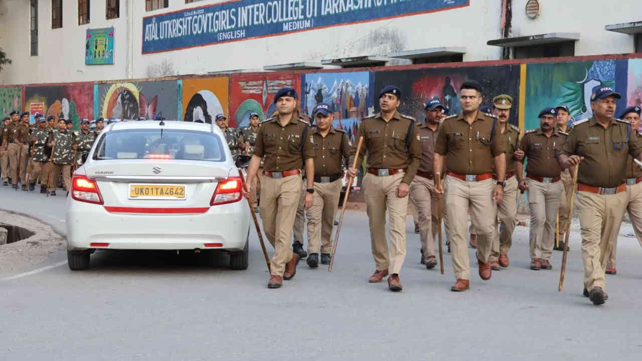 Uttarkashi mosque dispute police again took out a flag march inspected spot arresting Read All Updates