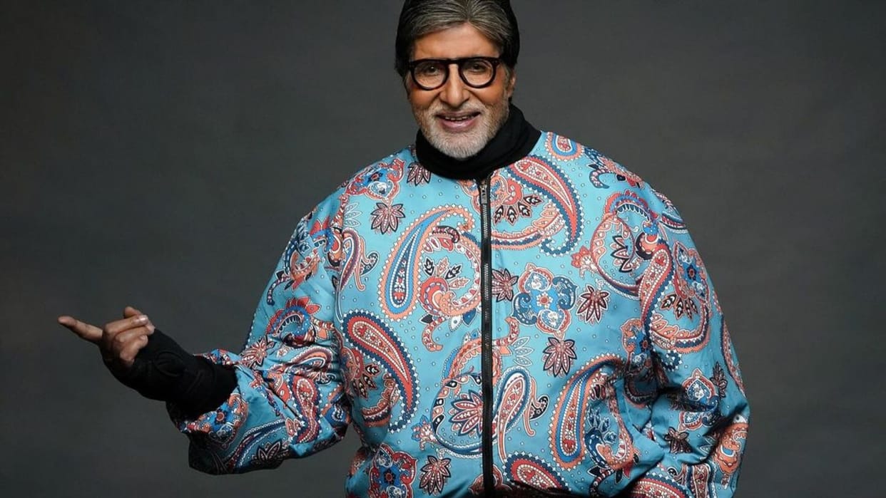 Amitabh Bachchan Urges Society to Pass On Good Sanskaar to the Next Generation