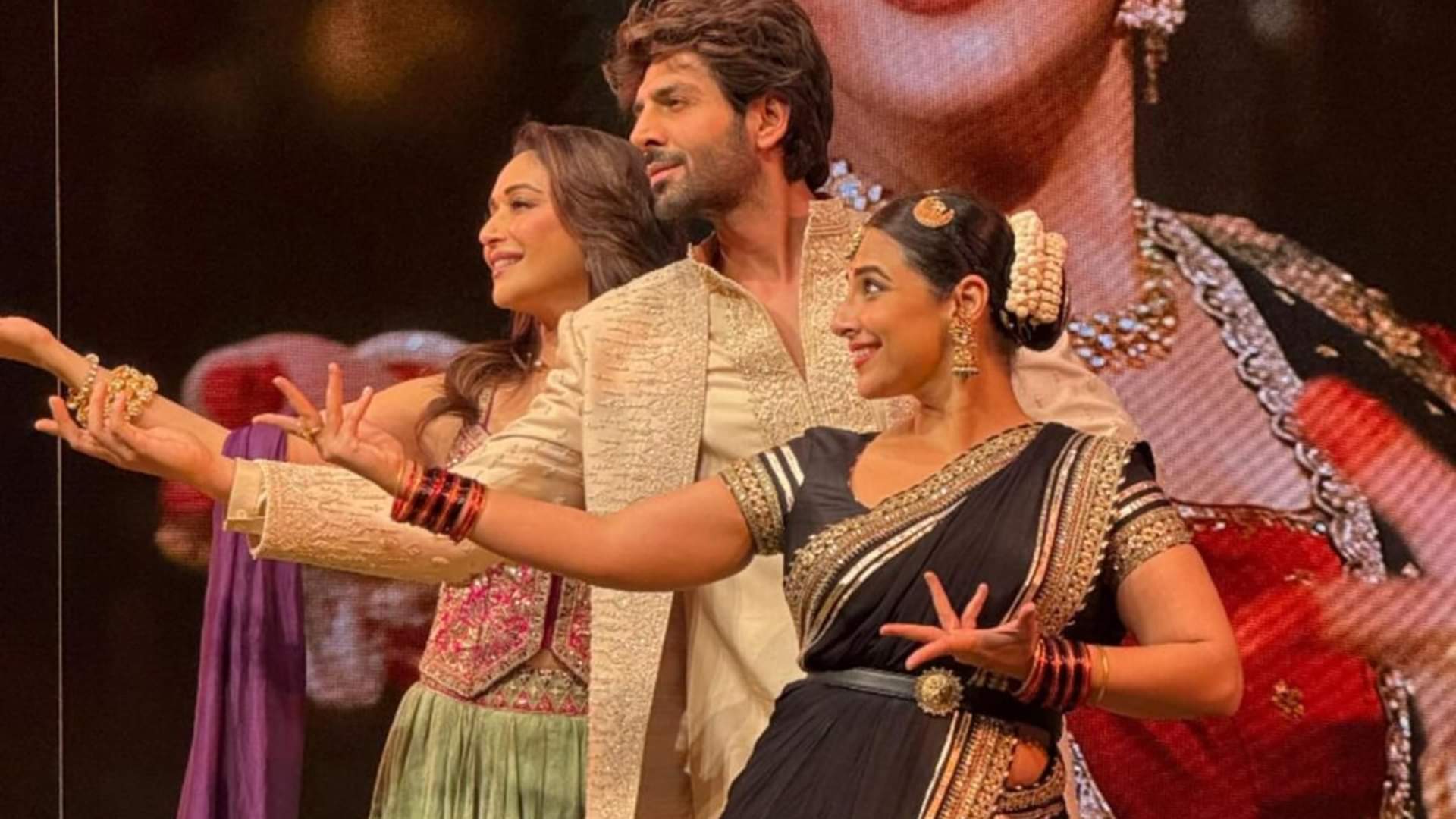 Bhool Bhulaiyaa 3 BTS Photos share by Kartik Aaryan with Vidya Balan Ahead Of movie Release Fans React