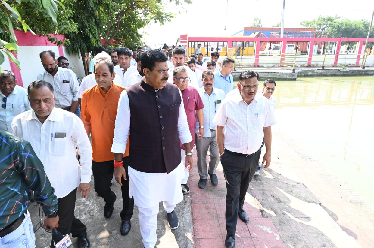 Bbopal: Preparations for Chhath Puja begin in Bhopal, changing rooms are being built at the ghats, MLA Sharma