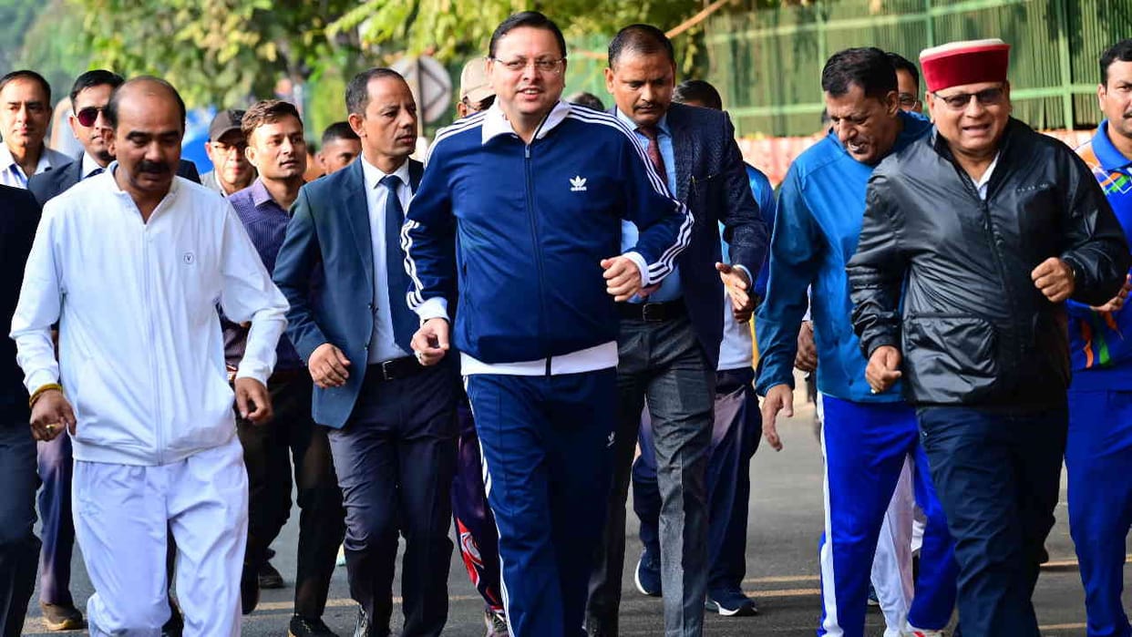 CM Dhami participated in Run for Unity cross country race to birth anniversary of Sardar Vallabhbhai Patel