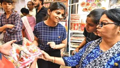 Deepotsav begins with Dhanteras bareilly market will boom