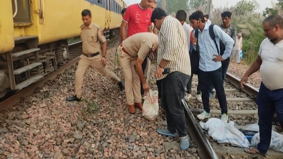 Blast In passenger Train several explosions in a moving train a stampede broke out as soon as chain was pulled