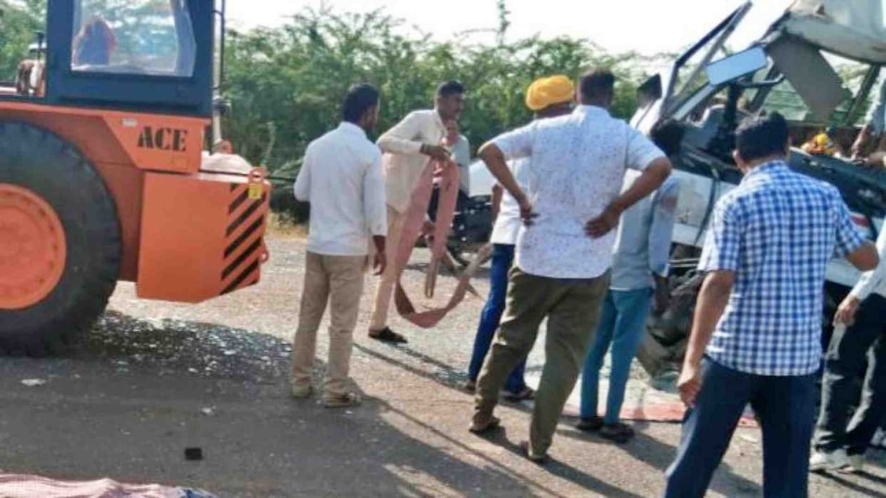 Barmer News: Two buses collide in Pachpadara, three killed