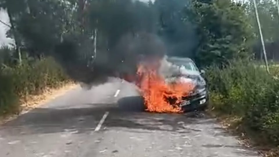 Fire broke out in a moving car in Yamunanagar