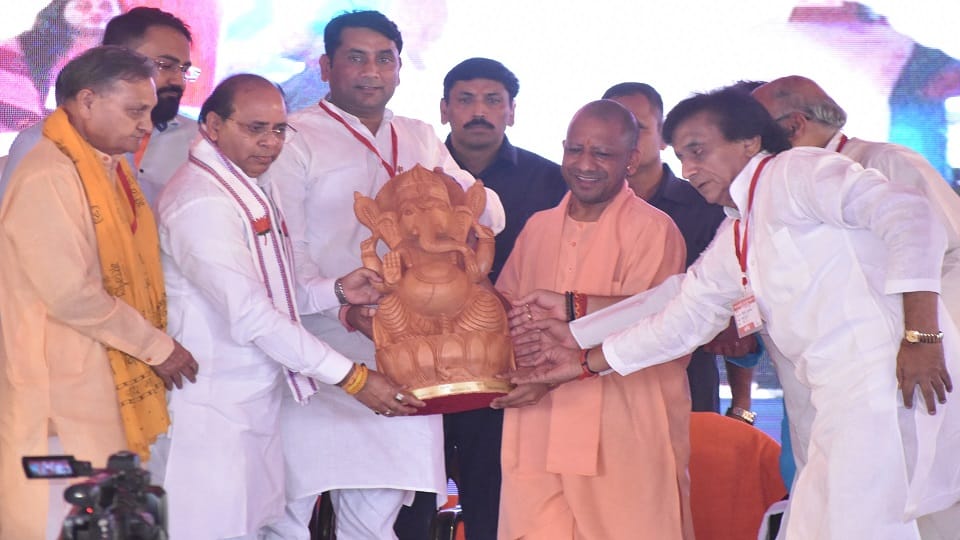 UP News: CM angry over RLD MPs not coming, Chandan Chauhan said there was no time, Sangwan said this
