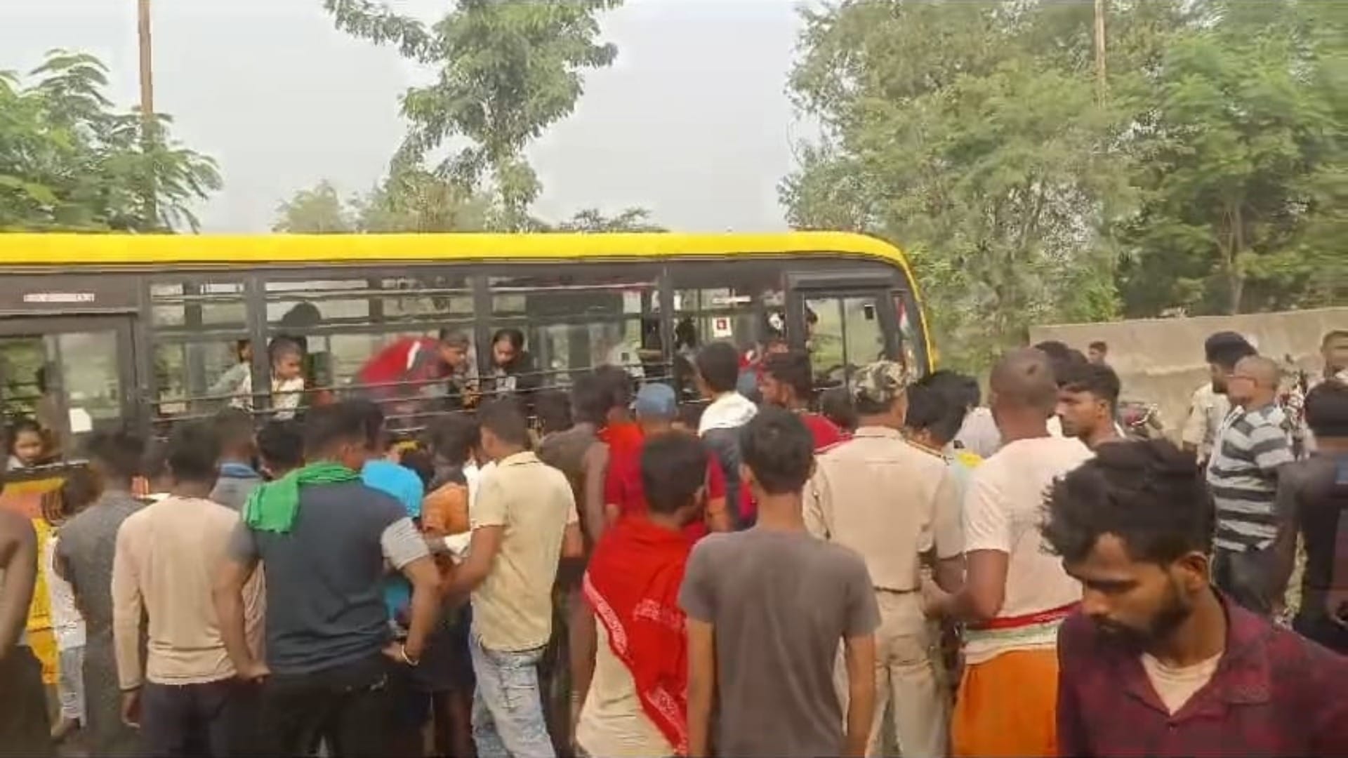 Madhepura Crime: UKG student kidnapped after stopping school bus, police interrogating a suspect