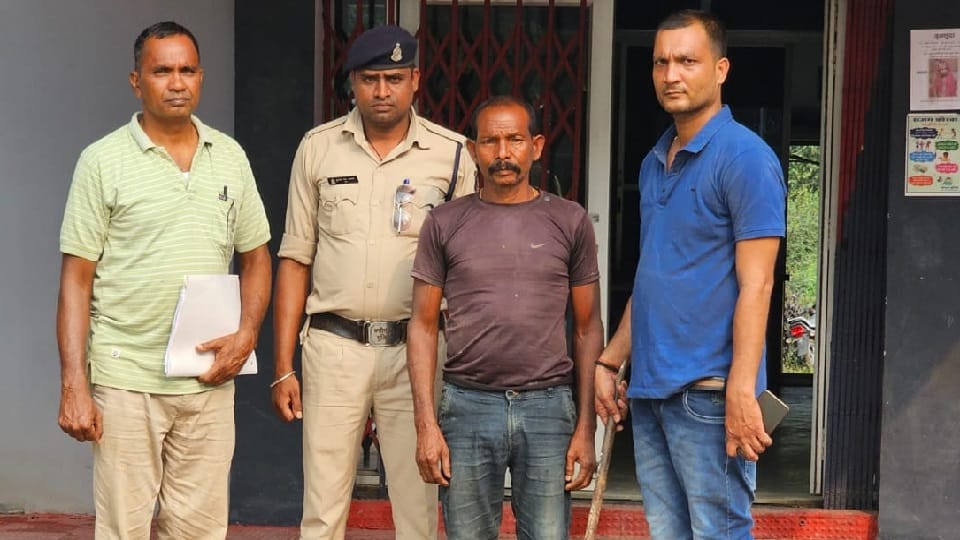 Father beats drunken son to death in Korba