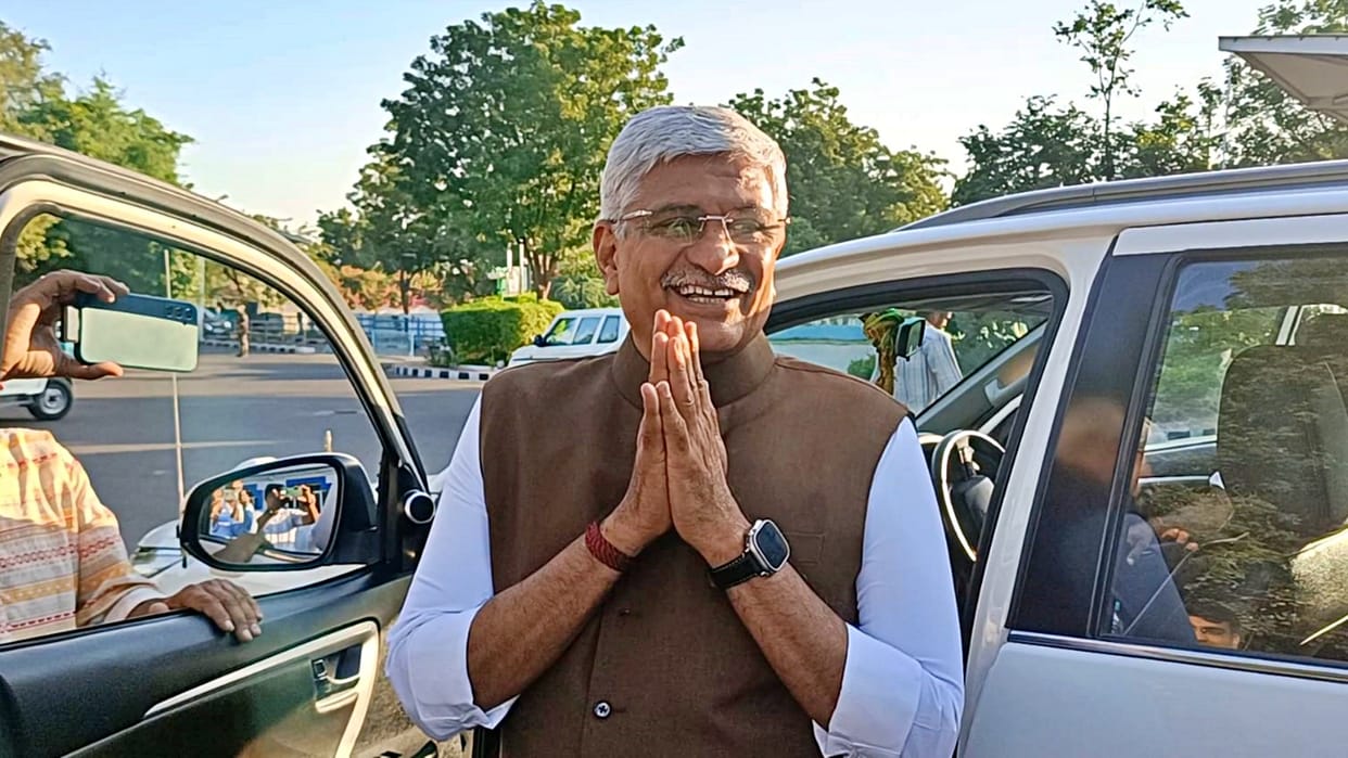 Rajasthan receiving threat to blow up flight with bomb Gajendra Singh Shekhawat said definitely unfortunate