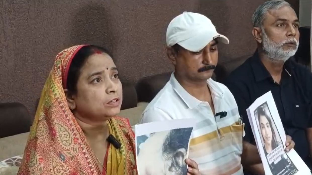 The issue of lights took a political turn, the matter was raised in Delhi