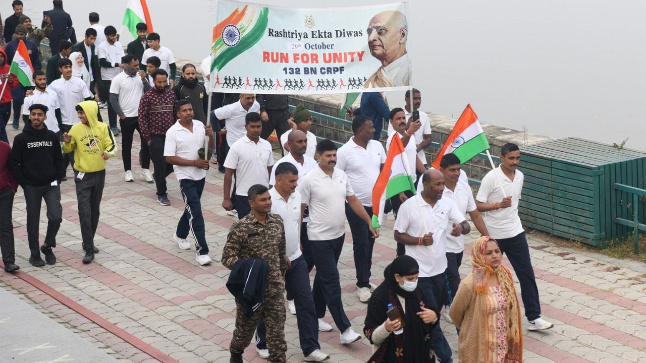 Jammu Kashmir: Chief Minister Omar Abdullah launches 'Run for Unity' in Srinagar, see photos